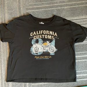 Hollister graphic tee